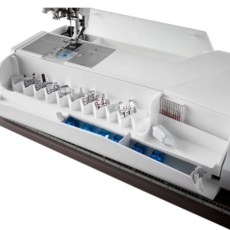 Husqvarna Viking Epicâ„¢ 95Q Sewing Machine - Image 18