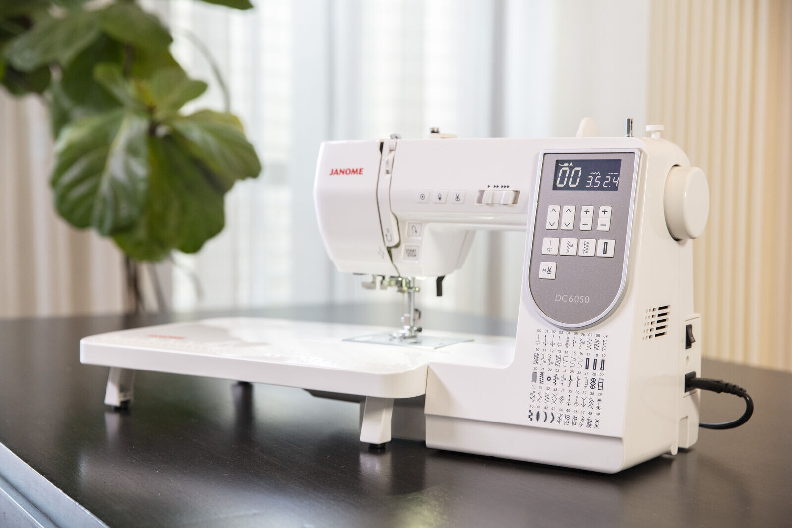Janome DC6050 - Image 5
